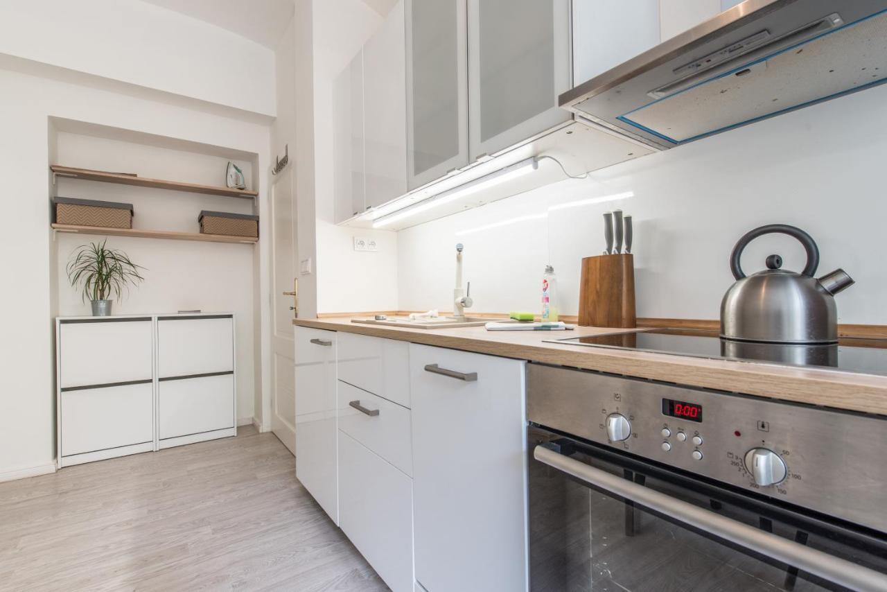 Quiet Apartment In The City Center With Own Terrace Prague Exterior photo