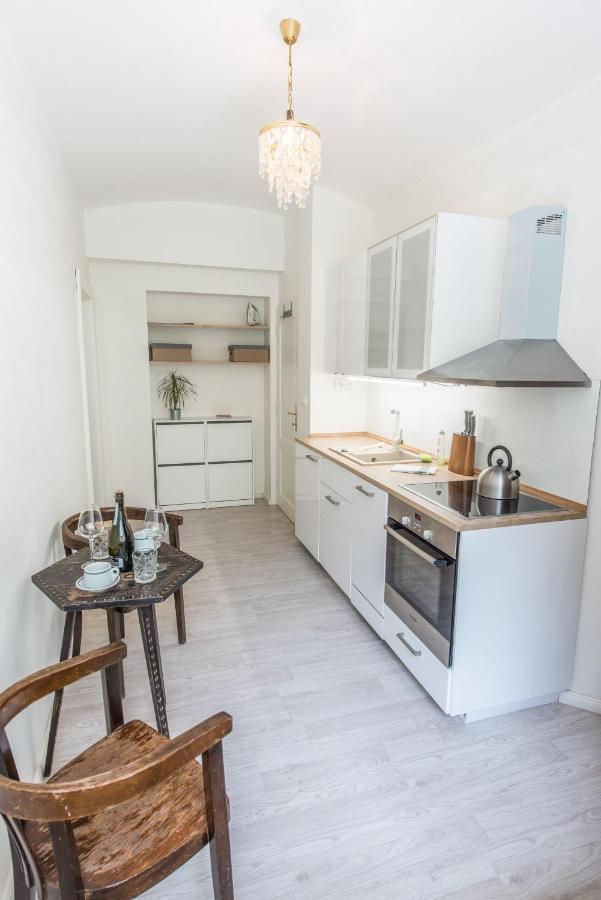 Quiet Apartment In The City Center With Own Terrace Prague Exterior photo
